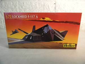 lot 14 image: IN BOX - HELLER MODEL KIT 172 SCALE LOCKHEED F-117 A #80347 - GREAT PIECE - SEE PICTURES