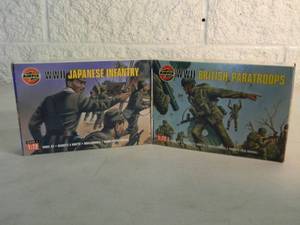 lot 32 image: NEW SEALED IN BOX - AIRFIX MODEL KIT 172 SCALE WWII BRITISH PARATROOPS #01723 & WWII JAPANESE INFANTRY #01718 - GREAT PIECES - SEE PICTURES