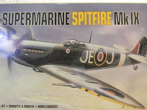 lot 48 image: NEW SEALED IN BOX - AIRFIX MODEL KIT 172 SCALE SUBMARINE SPITFIRE Mk IX #02081 - GREAT PIECE - SEE PICTURES
