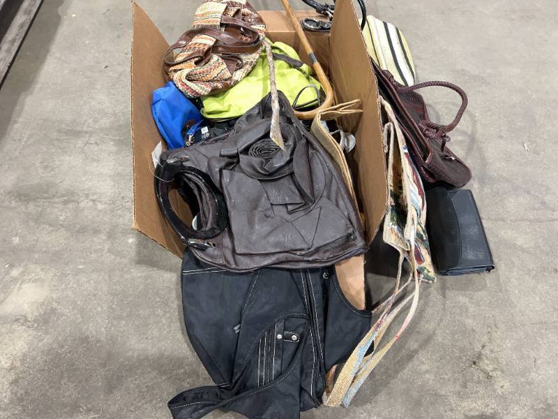 lot 1124 image: Purse Collection