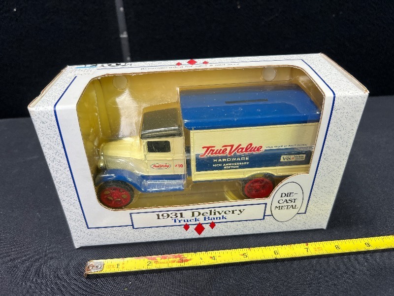lot 1053 image: 132 1931 Delivery Truck Die Cast
