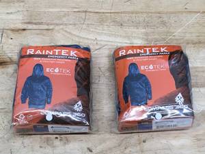lot 39 image: Lot of 2 - Raintek Emergency Parkas Both Size XLXXL