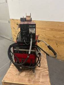 lot 1A image: LINCOLN ELECTRIC IDEALARC CV-300 Welder with LN-7 Wire Feed