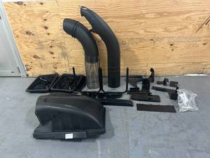 lot 151 image: CUB CADET Bagger Parts