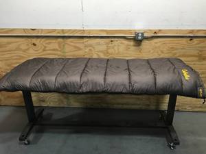 lot 173 image: Cabelas Getaway 40° Rectangle Sleeping Bag