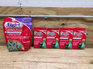 lot 180 image: Lot of 4 - Beetle Bagger Disposable Collection Bags and 1 - Eight Insect Control 3 lbs Bag of Garden Dust