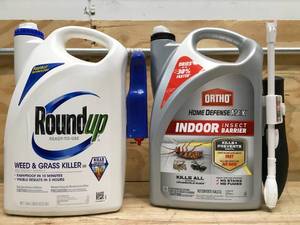 lot 183 image: Lot of 1 - 1 Gallon jug of Round Up Weed & Grass Killer and 1 - 1 Gallon jug of Ortho Indoor insect barrier