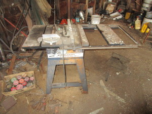 lot 12 image: Table Saw