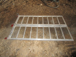 lot 30 image: Alum ATV Ramp 45x72