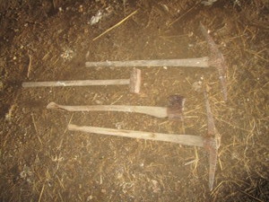 lot 38 image: Sledge Hammer, Axe, Picks