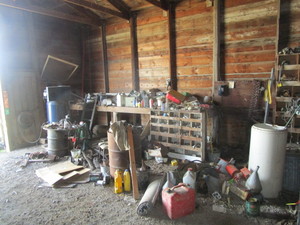 lot 42 image: Contents of Southeast Shop Wall (see all pics)