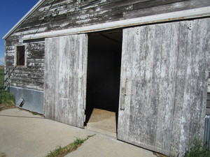 lot 46 image: Contents of Milk Barn (see all pics)