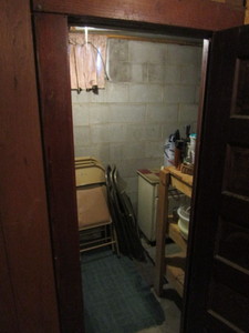 lot 57 image: Contents of Basement Storage Room (see all pics)