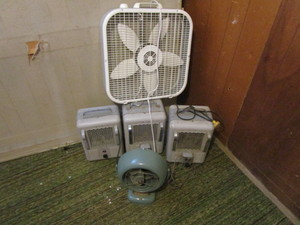 lot 60 image: Heaters & Fans