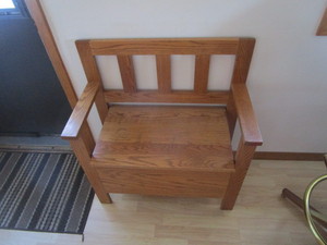 lot 70 image: Storage Bench 29x15x32