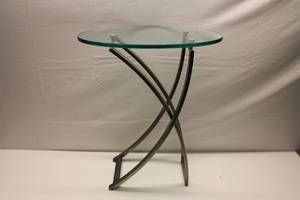 lot 4 image: Contemporary Metal and Glass Side Table