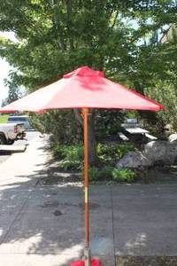 lot 7 image: Red PatioBeach Umbrella
