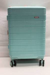 lot 28 image: Vacay Travel Bag from the Spotlight Pastel Collection in Mint Blush