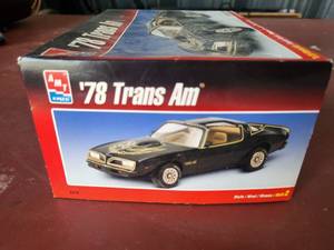 AMT Brand 1978 Pontiac Trans Am Model 125 Scale -- NIB