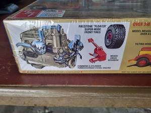 AMT KenworthChallenge Transit Mixer 125 Scale Model -- NIB