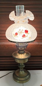 lot 76 image: Vintage Strawberry Motif Grouping