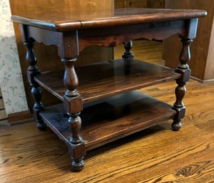 lot 85 image: Vintage Three Tiered Wooden Accent Table