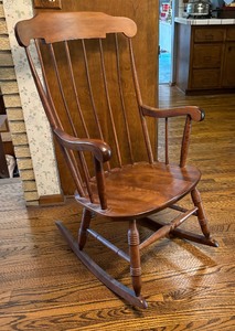 lot 86 image: Charming Vintage Rocking Chair
