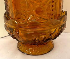 lot 57 image: Vintage Indiana Amber Glass Stars and Bars Fairy Lamp