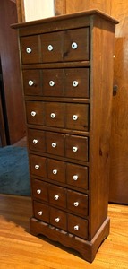 lot 43 image: Vintage Seven Drawer Dresser  Vintage Lingerie Dresser