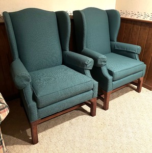 lot 46 image: Pair of Vintage High Back Vintage Upholstered Arm Chairs with Ottoman