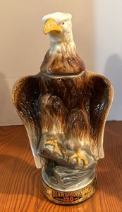lot 200 image: Variety of Vintage Liquor Bottles