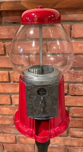 lot 202 image: Gum Ball Machine