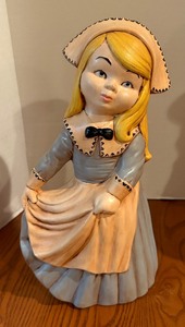 lot 221 image: Two Albertas Mold Ceramic Figurines