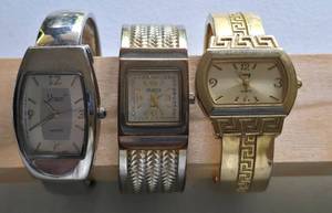 lot 235 image: Variety of Womens Vintage Watches