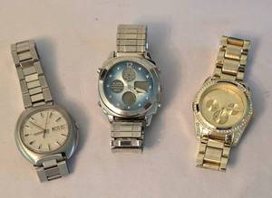 lot 288 image: Distinctive Assortment of Mens and Womens Watches
