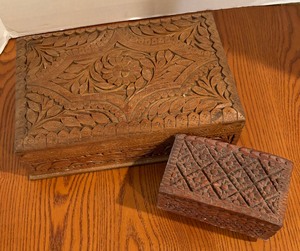lot 260 image: Two Decorative Hinged Wooden Boxes