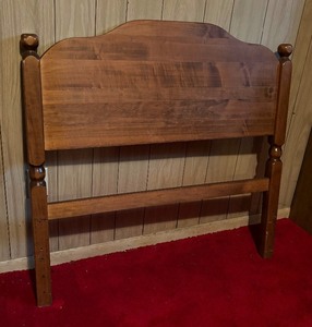 lot 276 image: Vintage Twin Wooden Headboard