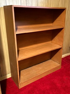 lot 300 image: Petite Bookshelf