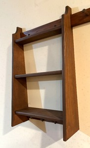 lot 304 image: Neat Vintage Wall Shelf