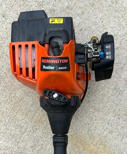 lot 311 image: Remington Rustler RM2560 Weed Whip  Trimmer