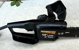 lot 312 image: Remington 14 Limb N Trim RM1415A Chainsaw