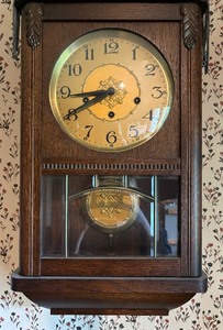 lot 349 image: Charming Vintage Wall Clock