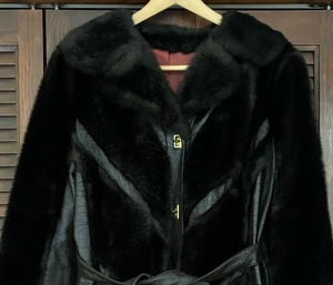 lot 355 image: Vintage Minque Career Originals Coat by Malden
