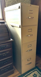 lot 374 image: Metal Four Drawer Hon File Cabinet