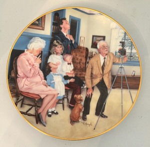lot 373 image: Three Collectors Plates by Gorham, Crown Parian and Don Crook