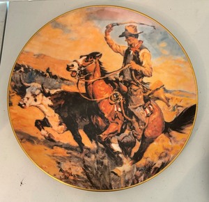 lot 364 image: Three Gorham Limited Edition Collectors Plates