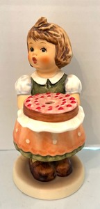 lot 365 image: Four Hummel Figurines including Morning Concert, The Guardian and More