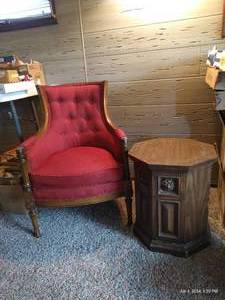 lot 3 image: Red Chair & Side Table