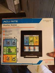 lot 53 image: Acu-rite Weather Station - Like New