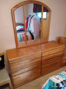 lot 75 image: Dresser & Mirror